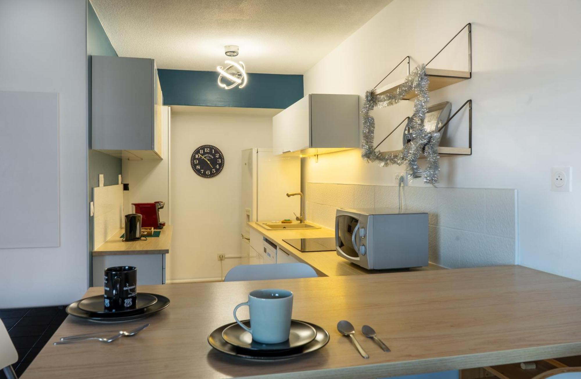 Le Dory - Spacieux, Climatisation, Terrasse & Parking มงต์เปอลิเยร์ ภายนอก รูปภาพ